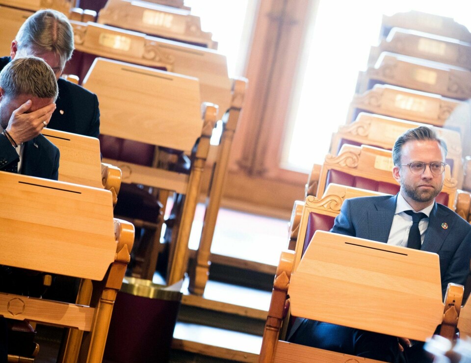 Nikolai Astrup (t.h) møter motbør fra KrF på Stortinget, men trenger ikke de folkevalgtes velsignelse for å gjennomføre reformen, som «skal bli ferdig fortere enn sist», altså under halvannet år. Her fra Stortingets spørretime onsdag.