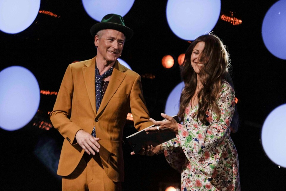 Morten Abel innlemmes i Rockheims Hall of Fame av Claudia Scott.
