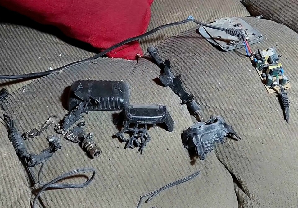 I løpet av to dager har både personsøkere og walkietalkier tilhørende den iranskstøttede Hizbollah-militsen i Libanon eksplodert. Flere titall er drept og minst 3000 personer er skadet etter eksplosjonene. Foto: AP / NTB