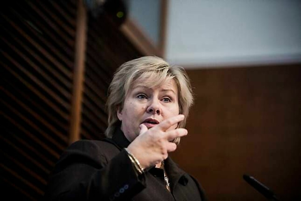 BEKYMRET: Norges deltakelse i internasjonale operasjoner kan ha gjort oss til et terrormål, sier statsminister Erna Solberg.