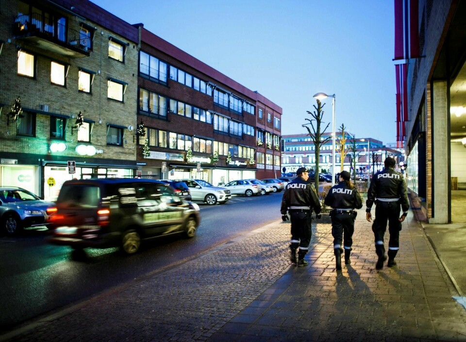 Stor motstand: Bare en av fem politiansatte mener at nærpolitireformen gir mening. Selve navnet er dessuten en stor belastning for mange, fordi reformen skaper større fysisk avstand til publikum, fastslår en ny forskningsrapport. FOTO: HEIKO JUNGE/NTB SCANPIX