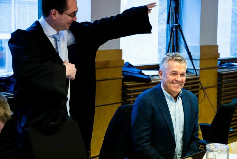 Erik Hoftuns advokat Andreas Messelt Ekker og Kåre Ingebrigtsen gjør seg klare for ny runde etter pause mandag.