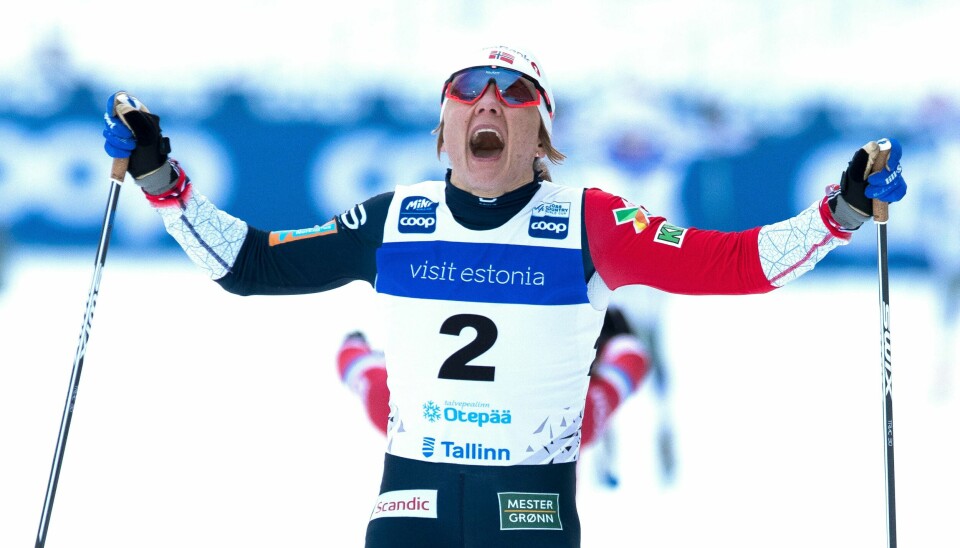 Maiken Caspersen Falla var lettet og glad da hun vant sprinten i Estland lørdag.