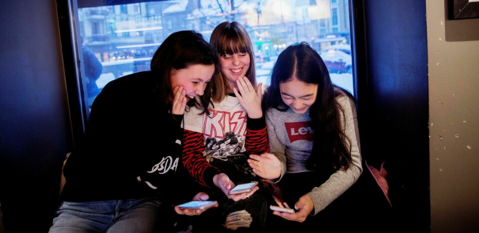 – Snapchat er livet vårt. All kommunikasjon foregår der, sier Lilja (t.h.). – Snapchat er livet vårt. All kommunikasjon foregår der, sier Lilja (t.h.).