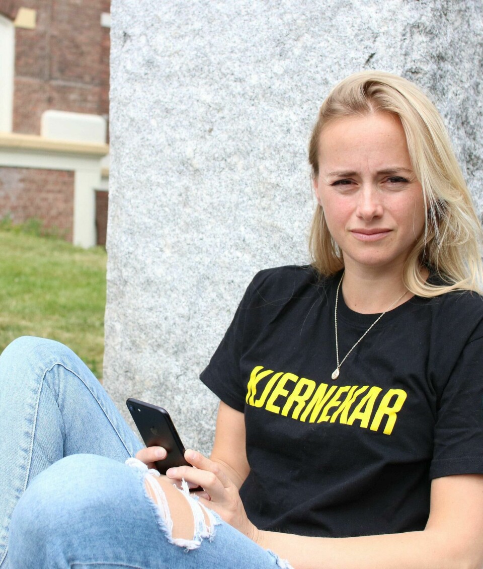 12 år gamle jenter får dickpics ###