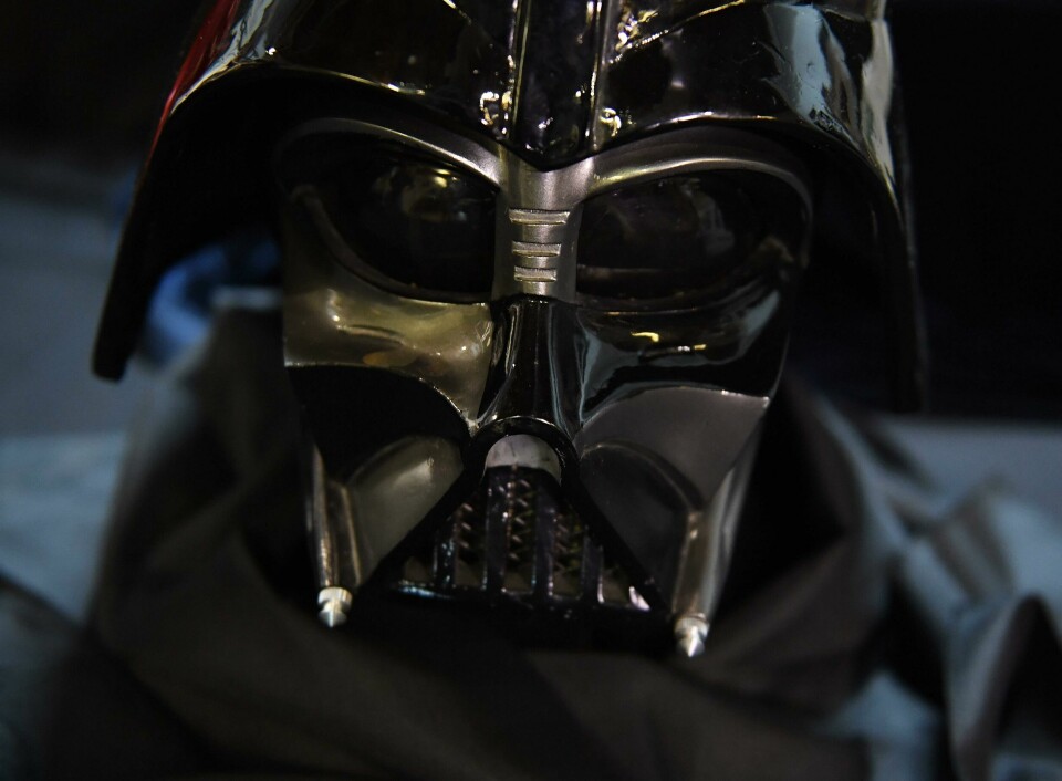 A Star Wars: Episode VI - Return of the Jedi movie 'Darth Vader' helmet valued between $40,000 to $60,000 that will be auctioned on December 13 at the Paley Center for Media, by the 'Profiles in History' auction house in Calabasas, California on December 6, 2018. (Photo by Mark RALSTON / AFP) A Star Wars: Episode VI - Return of the Jedi movie 'Darth Vader' helmet valued between $40,000 to $60,000 that will be auctioned on December 13 at the Paley Center for Media, by the 'Profiles in History' auction house in Calabasas, California on December 6, 2018. (Photo by Mark RALSTON / AFP)