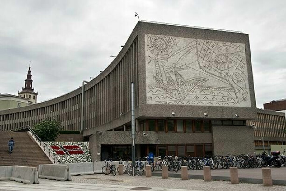 Fylkesmann Valgerd Svarstad Haugland ber regjeringen vurdere riving av Y-blokka på ny, men aksepterer at regjeringen er i sin rett til å rive blokka. FOTO: MIMSY MØLLER