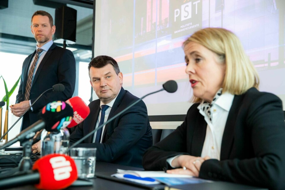 PST-sjef Benedicte Bjørnland og justisminister Tor Mikkel Wara (Frp) legger fram PSTs åpne trusselvurdering på en pressekonferanse tidlig i februar 2019.