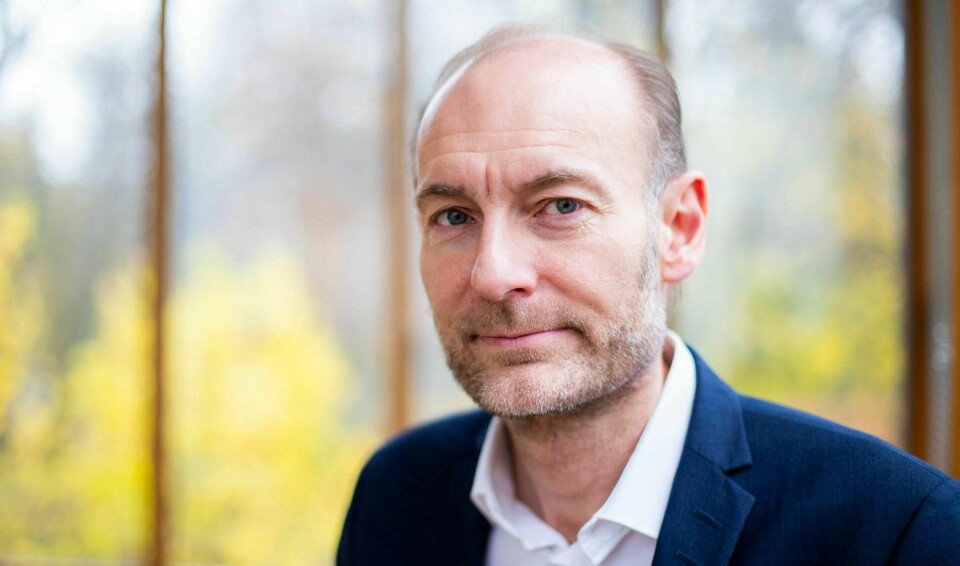 Fritt Ord-direktør Knut Olav Åmås er kritisk til uttalelser fra toppolitikere som har kritisert teaterstykket «Ways of Seeing».