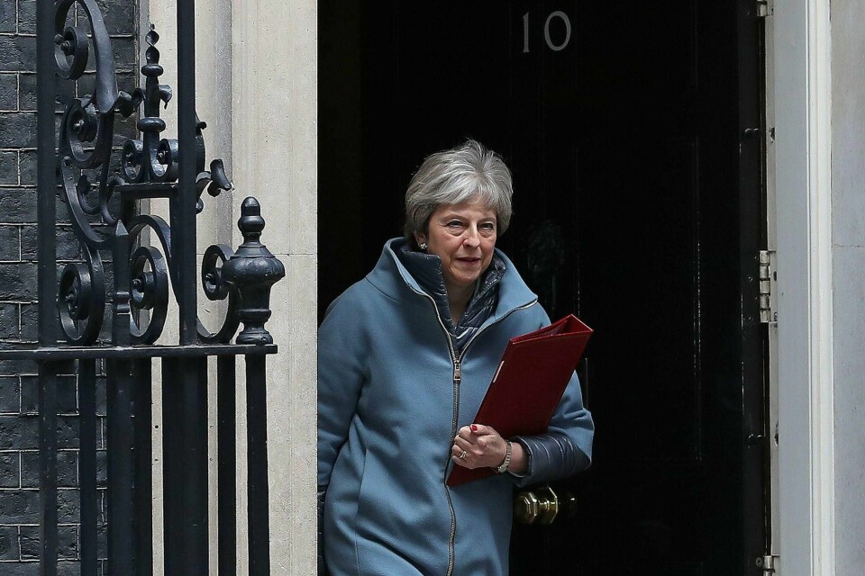 Statsminister Theresa May har ikke gitt opp å få flertall for avtalen.