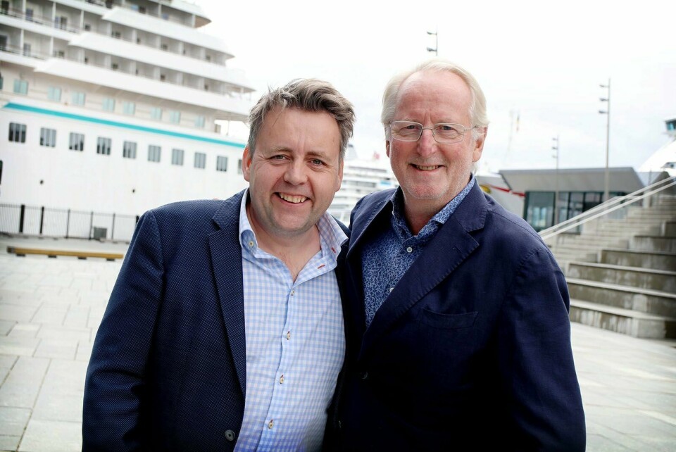 Sven Erik Renaa, som driver Michelin-restauranten RE-NAA, og mesterkokk Eyvind Hellstrøm deltok begge på årets Gladmat-konferanse – Kokepunktet – og mener konferansen gir kredibilitet og profesjonalitet til matfestivalen. Foto: Tone Helene Oskarsen