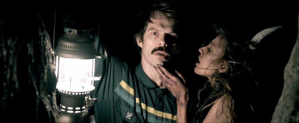 Filmskaper og skuespiller Thomas Berg synes det er urettferdig at indiefilmer innen visse sjangre sjelden får støtte. Han tror det er fordi det ikke ansees som kunst i like stor grad som dramafilm. Nå er han aktuell med vampyrfilmen «VampyrVidar» som får premiere i Haugesund. Foto: UFOh! AS