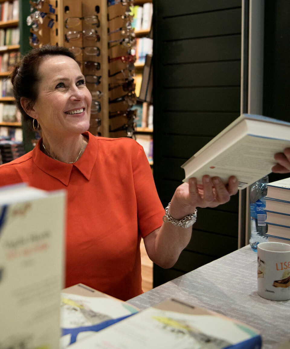 Diskusjonen om romanen som sannhet får fornyet aktualitet med søstrene Vigdis (bildet) og nå Helga Hjorths familiære romanoppgjør og andre bøker som i høst føyer seg inn i virkelighetslitteraturen. Diskusjonen om romanen som sannhet får fornyet aktualitet med søstrene Vigdis (bildet) og nå Helga Hjorths familiære romanoppgjør og andre bøker som i høst føyer seg inn i virkelighetslitteraturen.