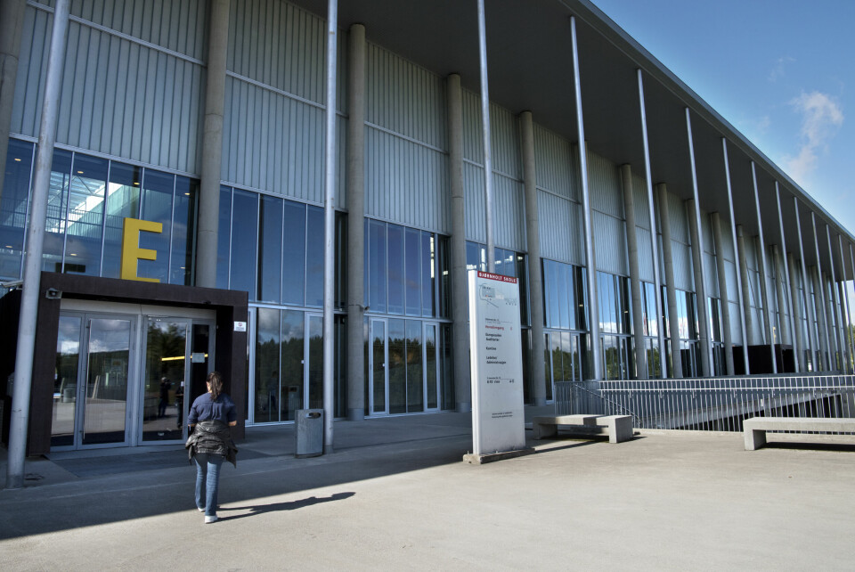 Bjørnholt videregående skole. Bjørnholt videregående skole.
