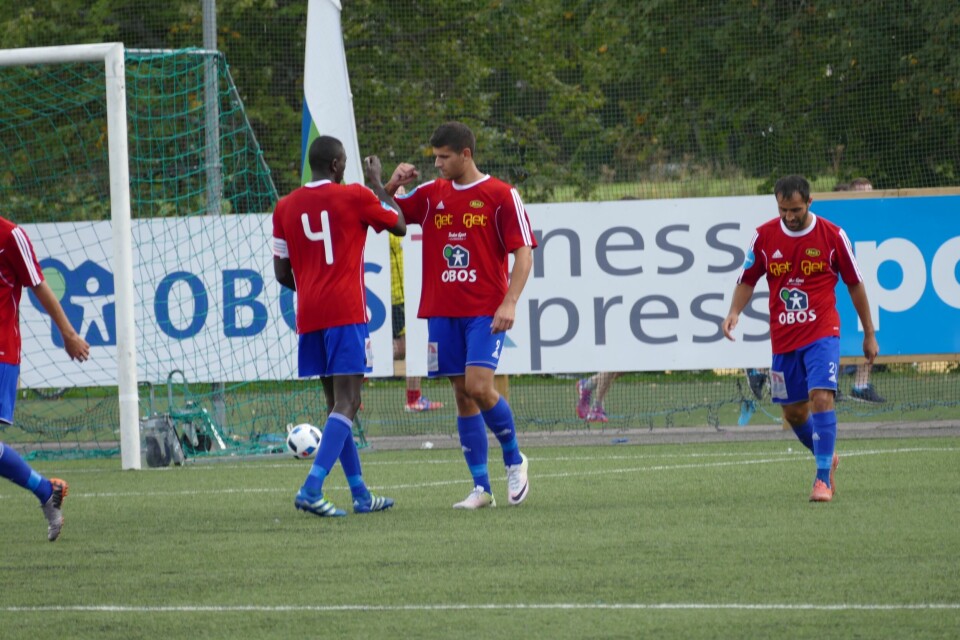 Skeids David Tavakoli scoret sitt trettende mål for sesongen. Han er to unna toppscorer-tittelen. Skeids David Tavakoli scoret sitt trettende mål for sesongen. Han er to unna toppscorer-tittelen.