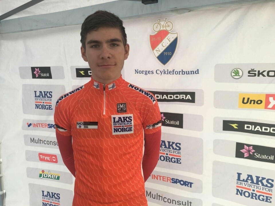 Jonas Iversby Hvideberg fikk laksetrøyen som et synlig bevis på at han ble kåret til VMs mest offensive rytter.