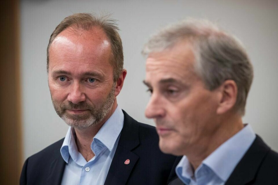 FINANSKOMITEEN: Ap-leder Jonas Gahr Støre (t.h.) ønsker seg nestleder Trond Giske som talsperson for finansspørsmål i Arbeiderpartiet. FOTO: HEIKO JUNGE/NTB SCANPIX