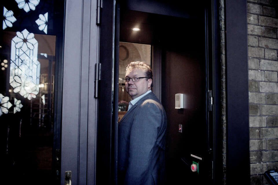 Kritisk: Ulf Leirstein (Frp) er lite imponert over Sykehuset Østfold. – Det er noe råttent der, sier han. FOTO: HILDE UNOSEN Kritisk: Ulf Leirstein (Frp) er lite imponert over Sykehuset Østfold. – Det er noe råttent der, sier han. FOTO: HILDE UNOSEN