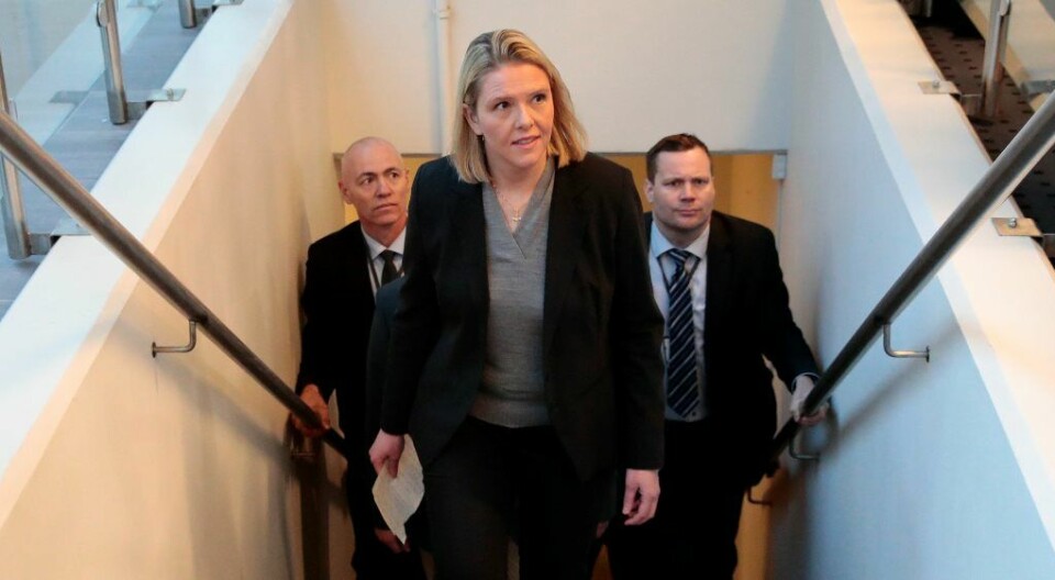 Sylvi Listhaug (Frp) på vei til pressekonferanse etter at hun har trukket som justisminister. Sylvi Listhaug (Frp) på vei til pressekonferanse etter at hun har trukket som justisminister.