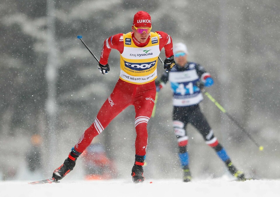 Aleksandr Bolsjunov hadde ingen problemer med å vinne jaktstarten der nordmenn tok de tre plasseringene bak han. Foto: Petr David Josek / AP / NTB scanpix