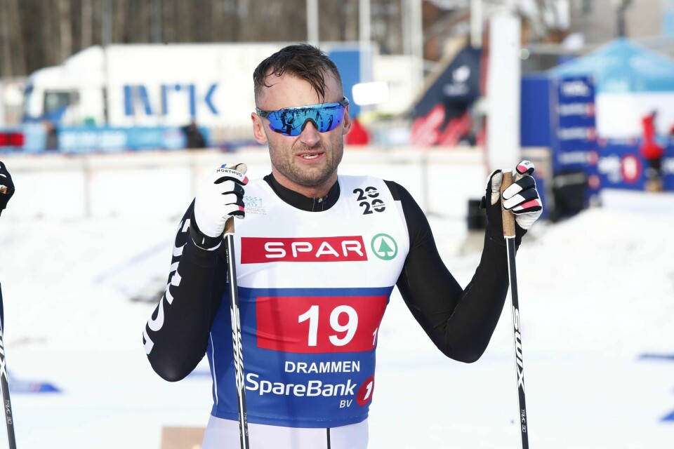 Petter Northug i solskinnet på Konnerud søndag.