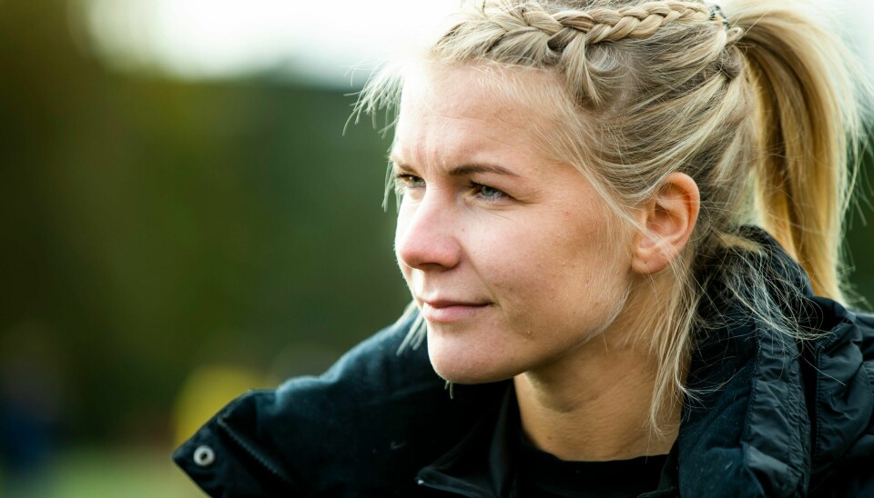 Ada Stolsmo Hegerberg må ta en lang pause fra fotballen som følge av en kneskade. Foto: Berit Roald / NTB scanpix