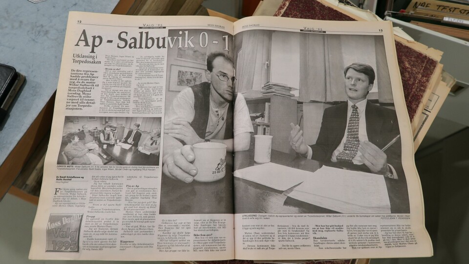 Dette oppslaget i sluttfasen av valgkampen i 1995 var direkte årsak til den endelige skilsmissen mellom Moss Arbeiderparti og Moss Dagblad, som den gang var en del av A-pressen. Formelt var det brudd mellom A-pressen og Det norske Arbeiderparti allerede i 1989. Moss Dagblad. 9. september 1995. Kort tid før kommunevalget. På hovedbildet: Morten Olsen (Mos Ap) og investor Widar Salbuvik.