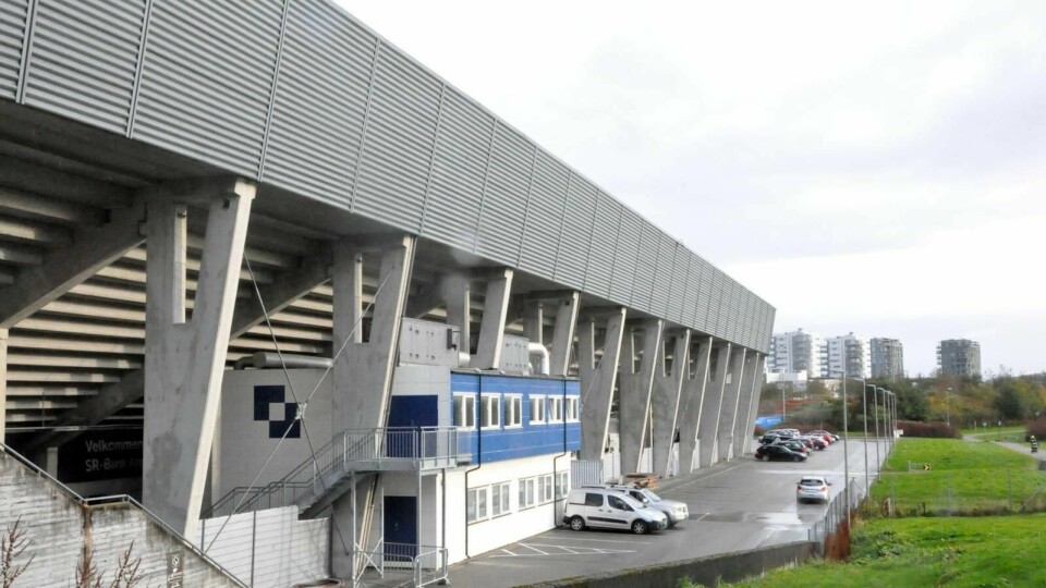 Viking går nå i gang med omregulering av sørsiden av stadion for en ny stor utbygging. Denne skal inkludere tak over stadion og ambisjonen er byggestart i 2020. Det er alt skrevet intensjonsavtaler på leie for tusenvis av kvadratmeter. Foto: Espen Iversen