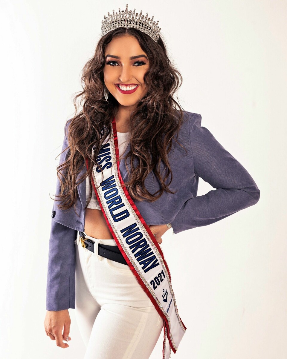 Amine Storrød (21) fra Hvaler skal representere Norge i Miss World-finalen i Puerto Rico 16. desember. Amine Storrød (21) fra Hvaler skal representere Norge i Miss World-finalen i Puerto Rico 16. desember.