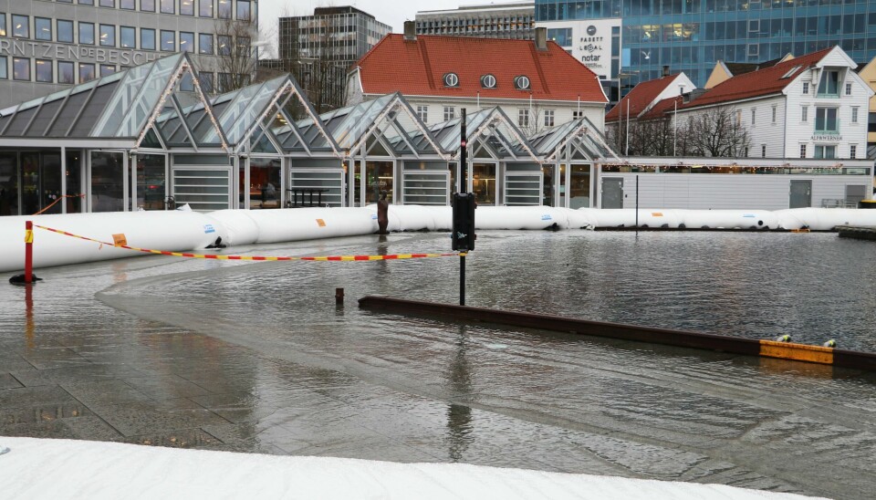 Bildet er fra Vågen under stormflo og ekstremværet 'Didrik' i januar.