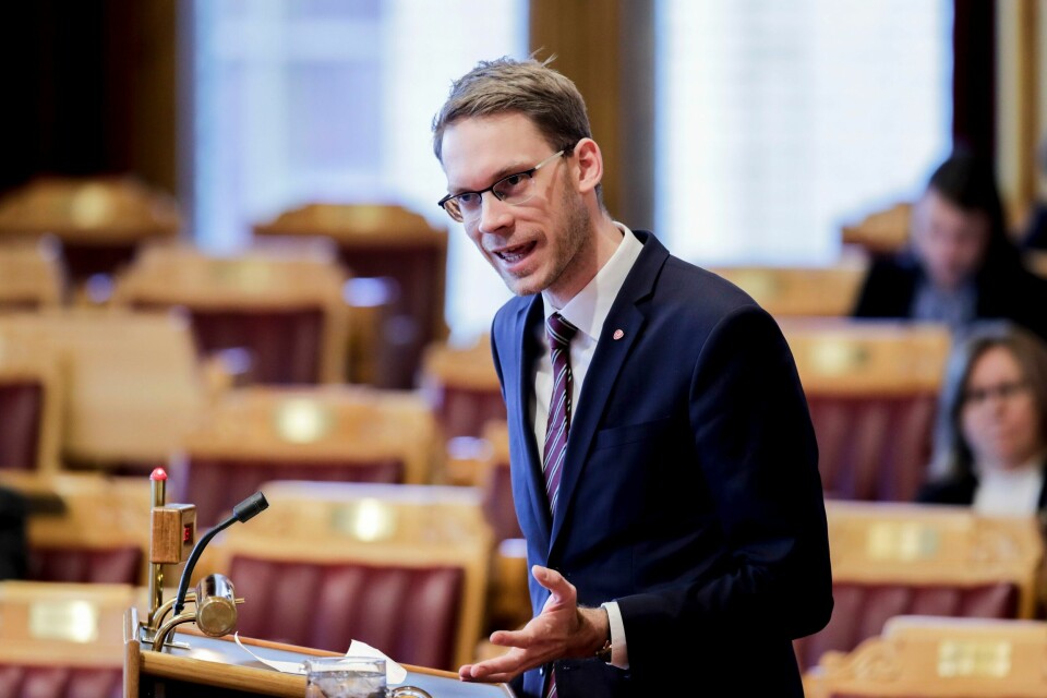 Eigil Knutsen (Ap) går til angrep på Høyres skattepolitikk. Her fra et møte i Stortinget i fjor.