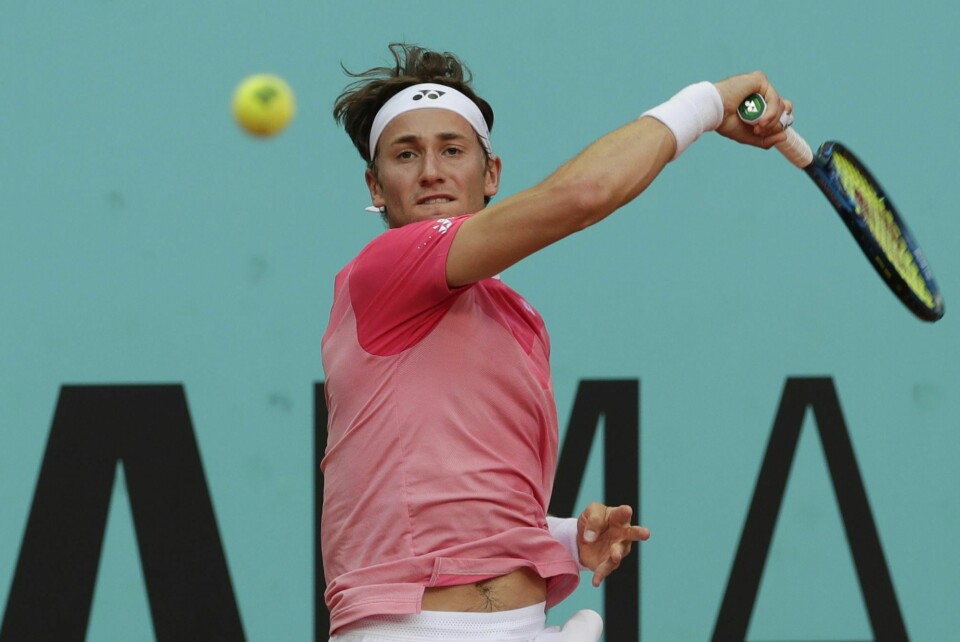 Casper Ruud slo Stefanos Tsitsipas torsdag og er klar for kvartfinale i Madrid Masters. Foto: Casper Ruud. Foto: Paul White / AP / NTB