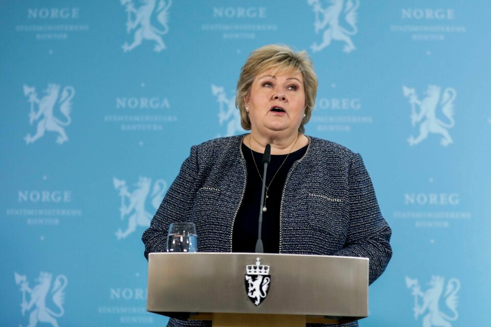 Holder du Zoom-bursdag, slipper du å holde ydmykende pressekonferanser. (Bildet er fra da statsminister Erna Solberg presenterte gjenåpningsplanen). Erna Solberg