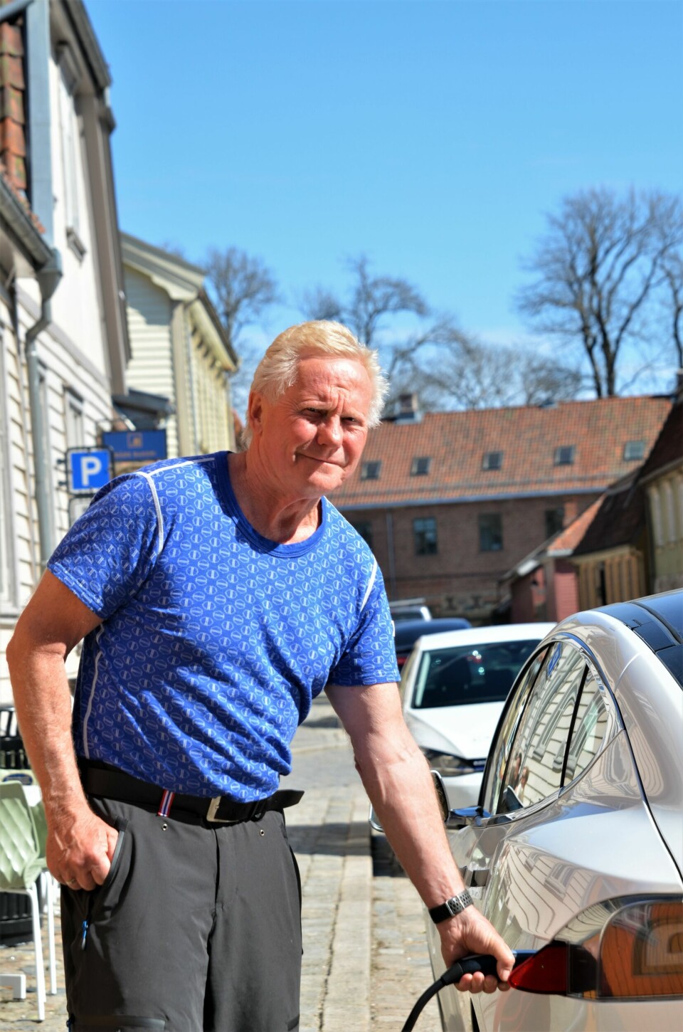 Tidligere Oslobeboer, Jarle Sundelin, lovpriser pensjonisttilværelsen i Gamlebyens unike atmosfære. Bortsett fra forholdene for elbileiere. Tidligere Oslobeboer, Jarle Sundelin, lovpriser pensjonisttilværelsen i Gamlebyens unike atmosfære. Bortsett fra forholdene for elbileiere.