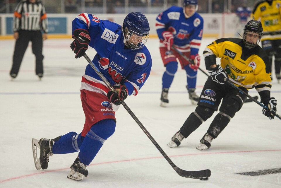 Mathias Emilio Pettersen, her i en showkamp i Stavanger i 2015, blir med Norge i ishockey-VM. Mathias Emilio Pettersen, her i en showkamp i Stavanger i 2015, blir med Norge i ishockey-VM.Foto: Carina Johansen / NTB