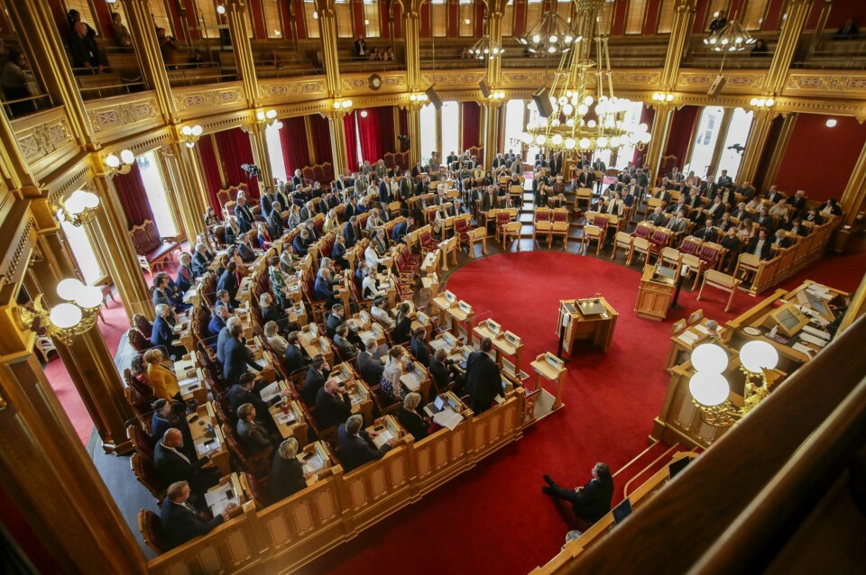 Full sal i Stortinget. Illustrasjonsfoto. Stortingsrepresentantene får tilbud om vaksine allerede denne uken. Flere har takket nei til å prioriteres i vaksinekøen. Foto: Vidar Ruud / NTB