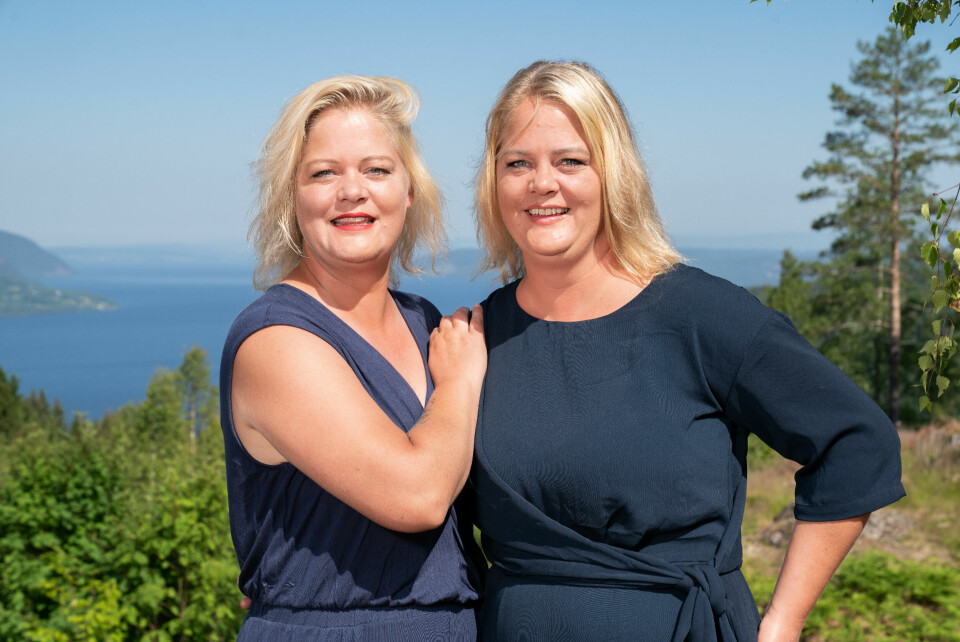 Tvillingsøstrene Trine og Trude Rishaug Lium går inn i finaleuka uten en eneste gullhammer så langt. Trine og Trude er deltakere i årets sesong av Sommerhytta.