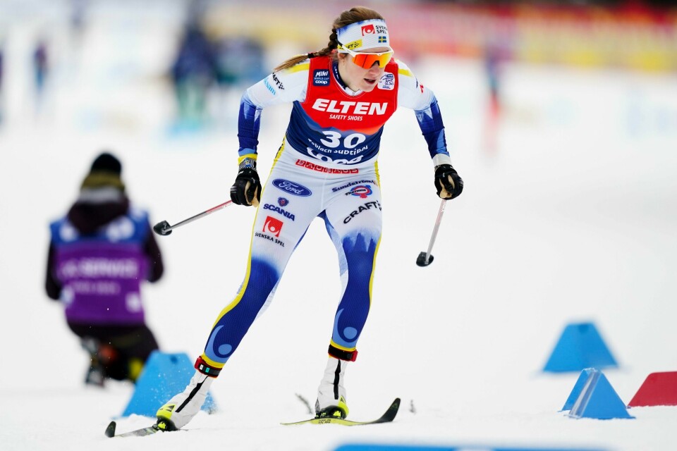 Ebba Andersson gir seg i touren. Ebba Andersson gir seg i touren. Foto: Terje Pedersen / NTB