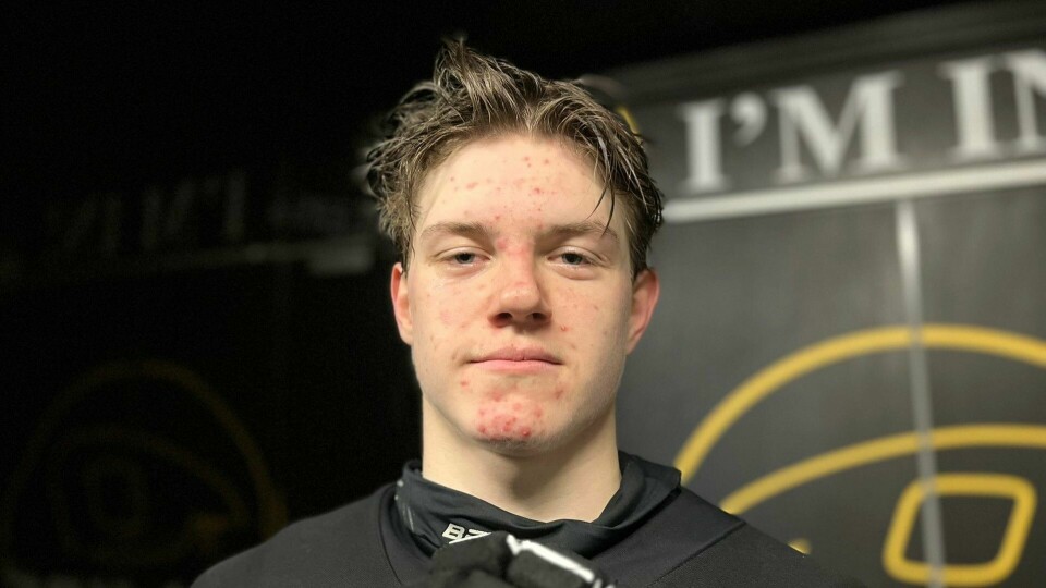 I romjulen fikk Rasmus Olsen Brekke Oilers-debuten. Rasmus Olsen Brekke.