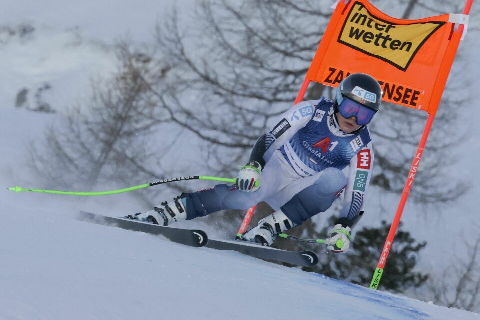 Kajsa Vickhoff Lie falt i utforrennet i østerrikske Zauchensee lørdag. Her fra fredagens renn, der hun kom på pallen Kajsa Vickhoff Lie i aksjon i Zauchensee. Foto: Marco Trovati / AP / NTB