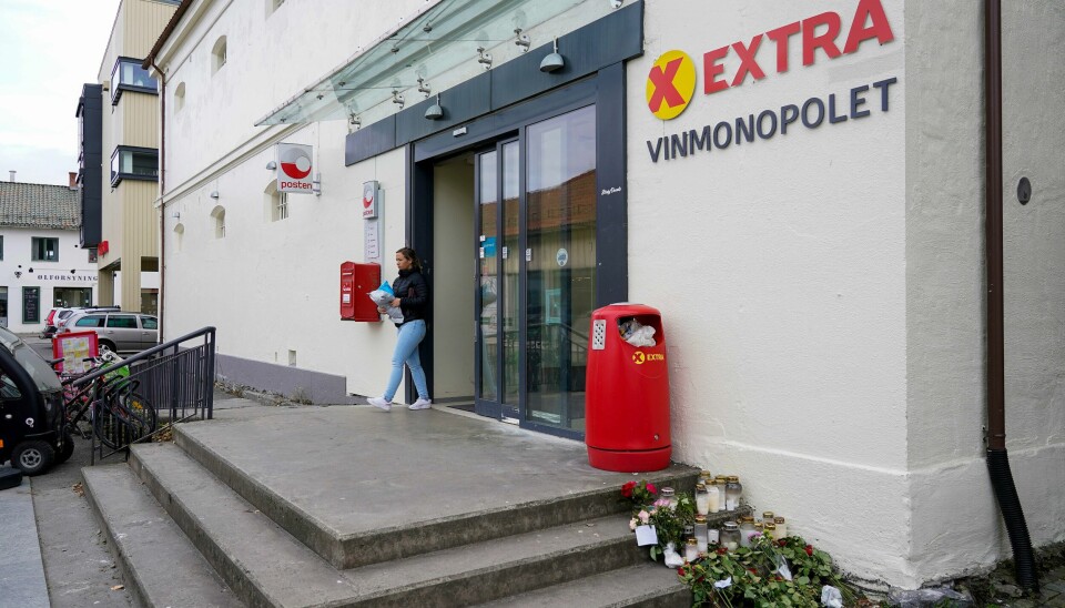 Det var inne i denne dagligvarebutikken at angrepene startet. Deler av Kongsberg-angrepet foregikk på denne butikken i Kongsberg sentrum. Foto: Terje Bendiksby / NTB