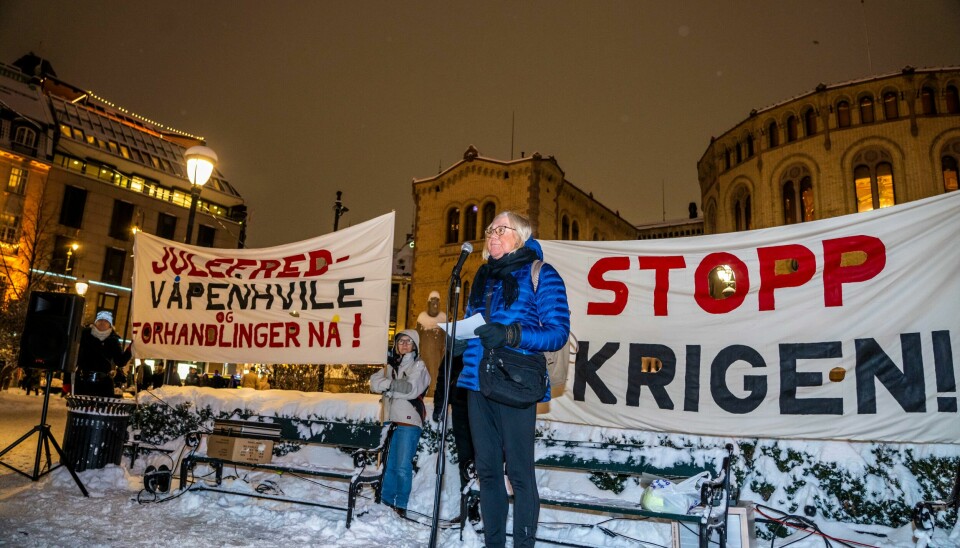 Det kjenst håplaust no, men det er betre å gjere noko enn å gi etter for apatien, skriv Trine Østengen. Store, gode ting har skjedd i verda før, som følgje av at folk har gjort den lange, seige jobben med å samle seg, drikke kaffi, bygge organisasjon, lage kampanjar og demonstrasjonar. .