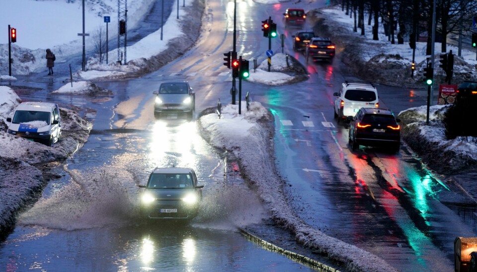 Fredag skal det regne en del, både på Østlandet, Sørlandet og Vestlandet. Det er veldig vått etter at de store snømengdene har smeltet. Natt til fredag blir det minusgrader før det skal snø, sludde og regne. Foto: Cornelius Poppe / NTB