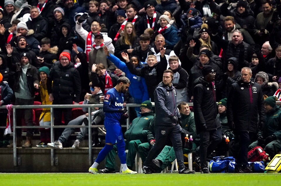 West Ham United's Saïd Benrahma fikk rødt kort mot Bristol City tirsdag. West Ham United's Saïd Benrahma fikk rødt kort mot Bristol City tirsdag. Foto: David Davies / PA via AP / NTB