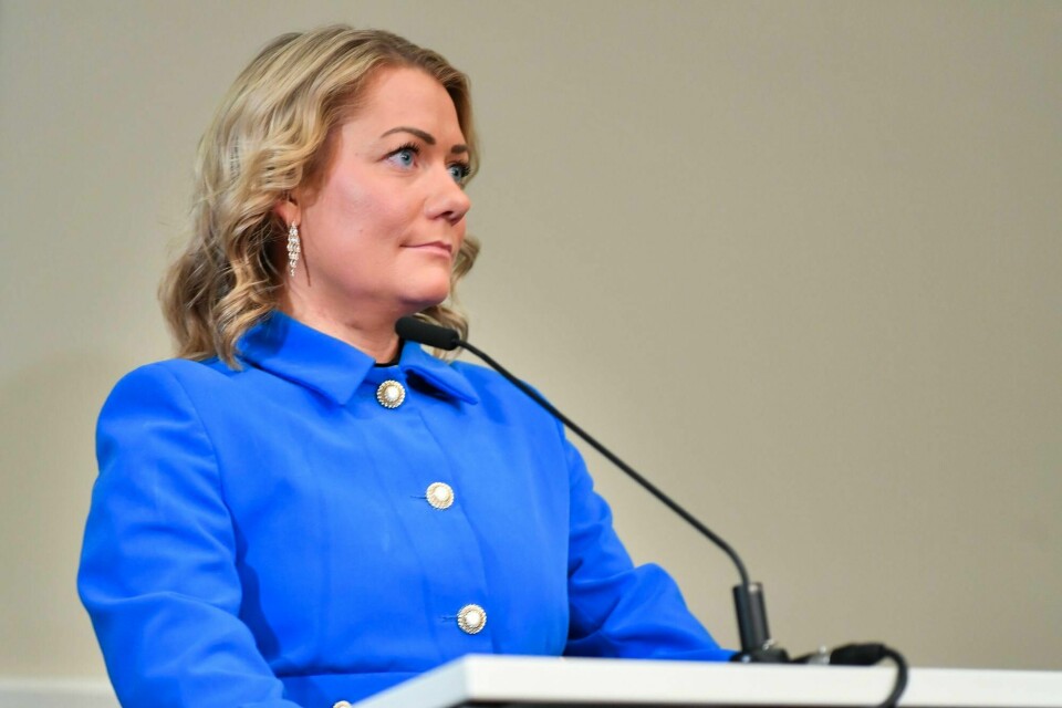 Forsknings- og utdanningsminister Sandra Borch (Sp) under fredagens pressekonferanse. Forsknings- og utdanningsminister Sandra Borch (Sp) under fredagens pressekonferanse.