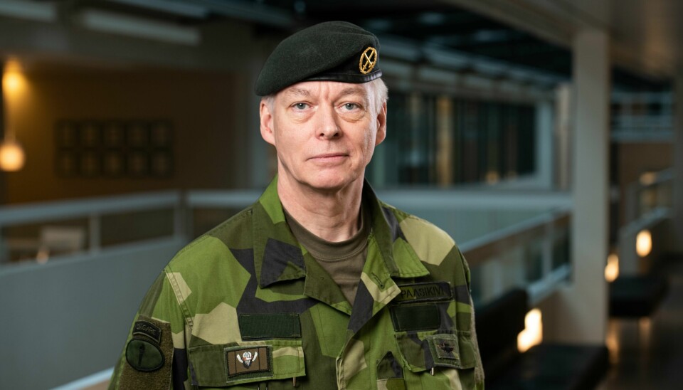 Joakim Paasikivi ved den svenske Försvarshögskolan. Joakim Paasikivi ved Den svenske försvarshøgskolan.