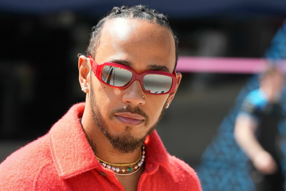 Lewis Hamilton blir Ferrari-fører. Lewis Hamilton blir Ferrari-fører. Foto: Frank Augstein / AP / NTB