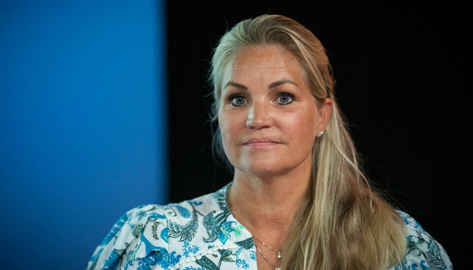 Tidligere Folkets parti-leder Cecilie Lyngby melder overgang til Det norske industripartiet. Partileder Cecilie Lyngby i Folkets parti kunngjorde under et informasjonsmøte i partiet tirsdag at hun gir seg i politikken. Foto: Ole Berg-Rusten / NTB