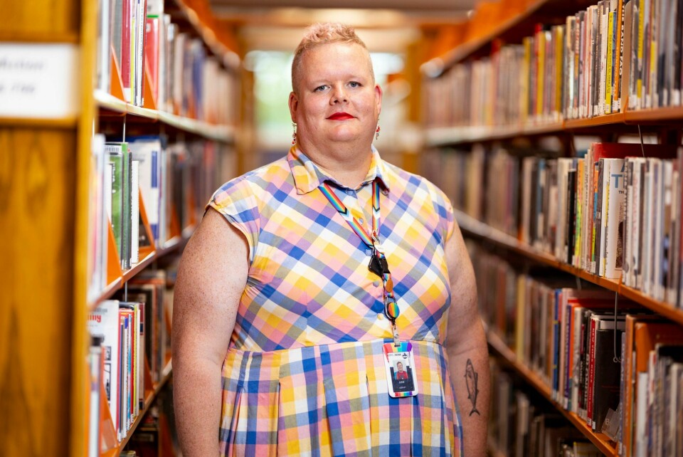 June Meissner står blant bokhyllene i folkebiblioteket i Boise, Idaho, der hun jobber. June Meissner står blant bokhyllene i folkebiblioteket i Boise, Idaho, der hun jobber. Foto: Kyle Green / AP / NTB