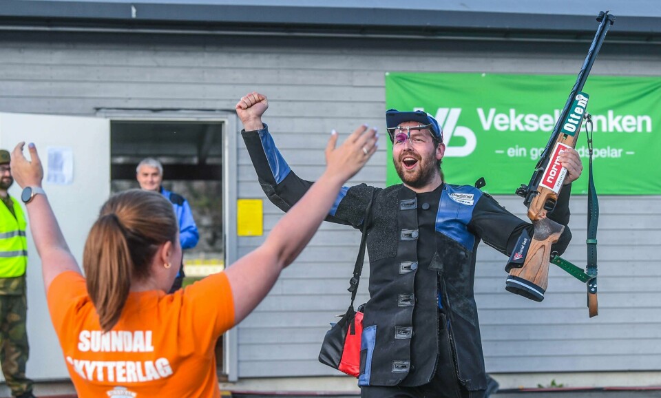 Daniel Sørli beholdt roen og gikk til topps under Landsskytterstevnet på Voss i fjor. Daniel Sørli jublet for seier.Foto: Ole John Hostvedt / Laagendalsposten / NTB
